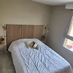 아파트 Marine, T4 En Duplex Vue Centre Port Avec Parking *