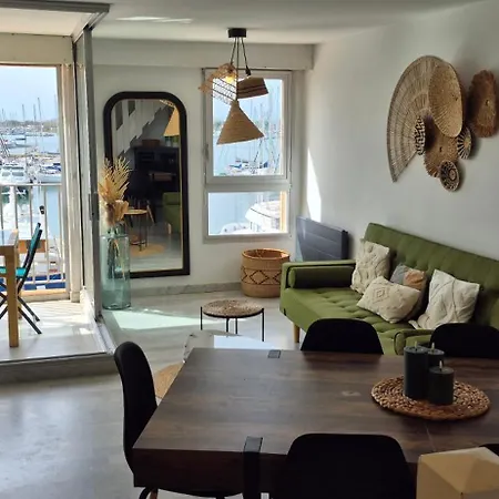 Marine, T4 En Duplex Vue Centre Port Avec Parking アパート アグド